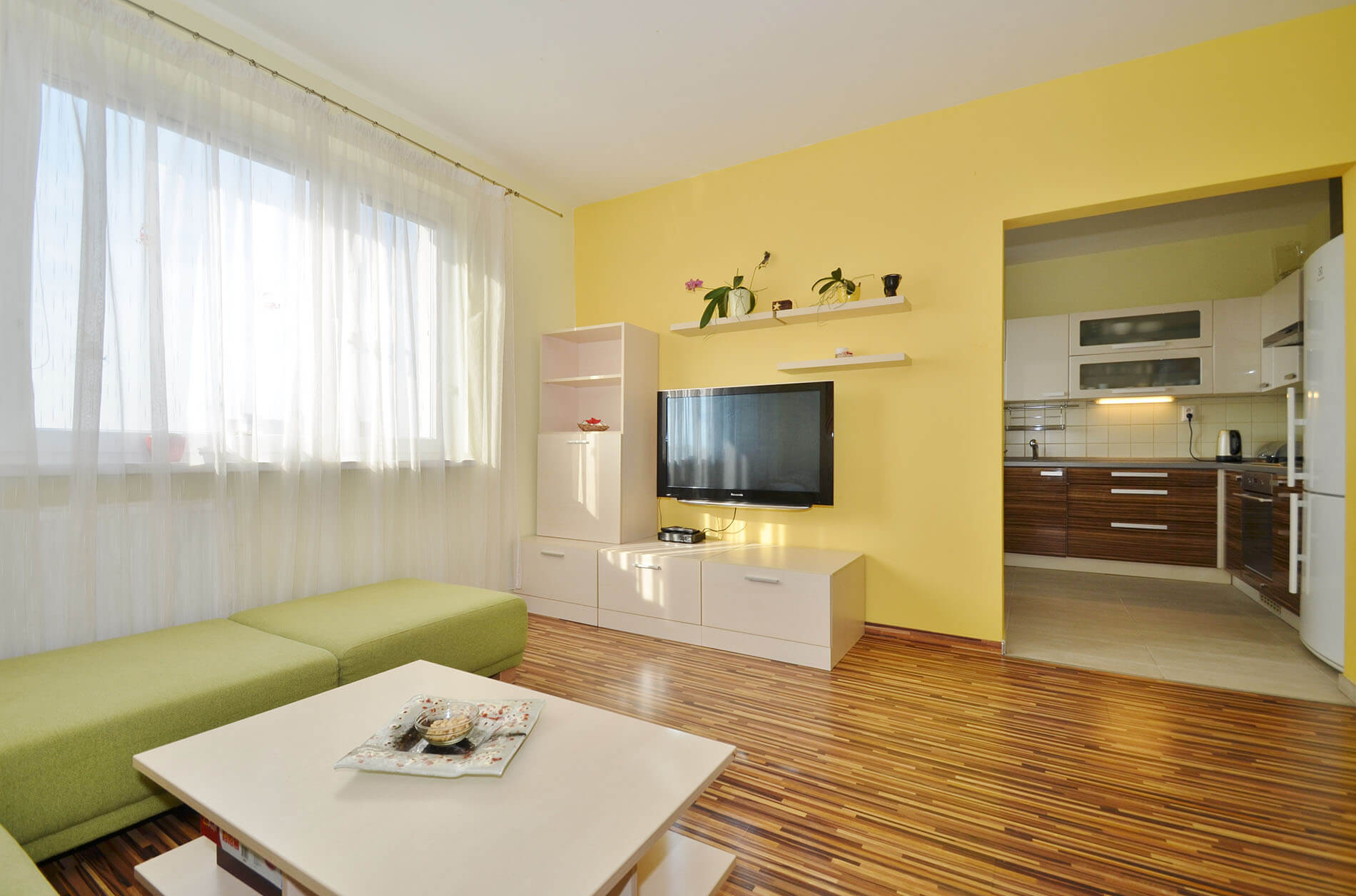 Prenájom 3-izbový byt v Bratislave - Petržalka